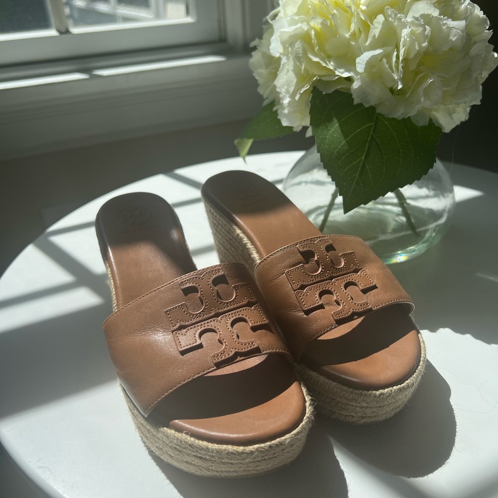 Gently worn Tory Burch Weston wedge sandals, sz 5.5